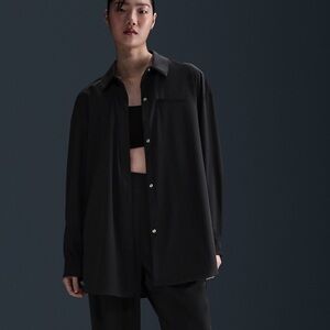 Nike Women's 24.7
PerfectStretch Dri-FIT Oversized
Long Sleeve Shirt Sz M NWT